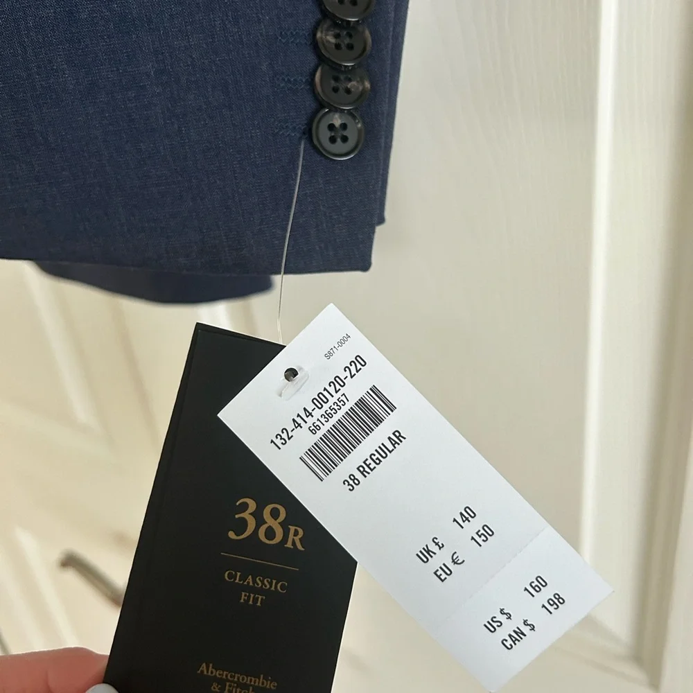 The A&F Collins Blazer Size 38 Regular, Color: Navy Texture - Picture 4 of 8